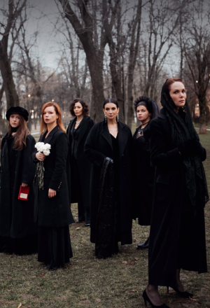 на фото: Екатерина Стриженова, Агния Кузнецова, Екатерина Волкова, Алиса Гребенщикова, Наталия Медведева для съемки рекламного имиджа спектакля "Женщины Есенина"